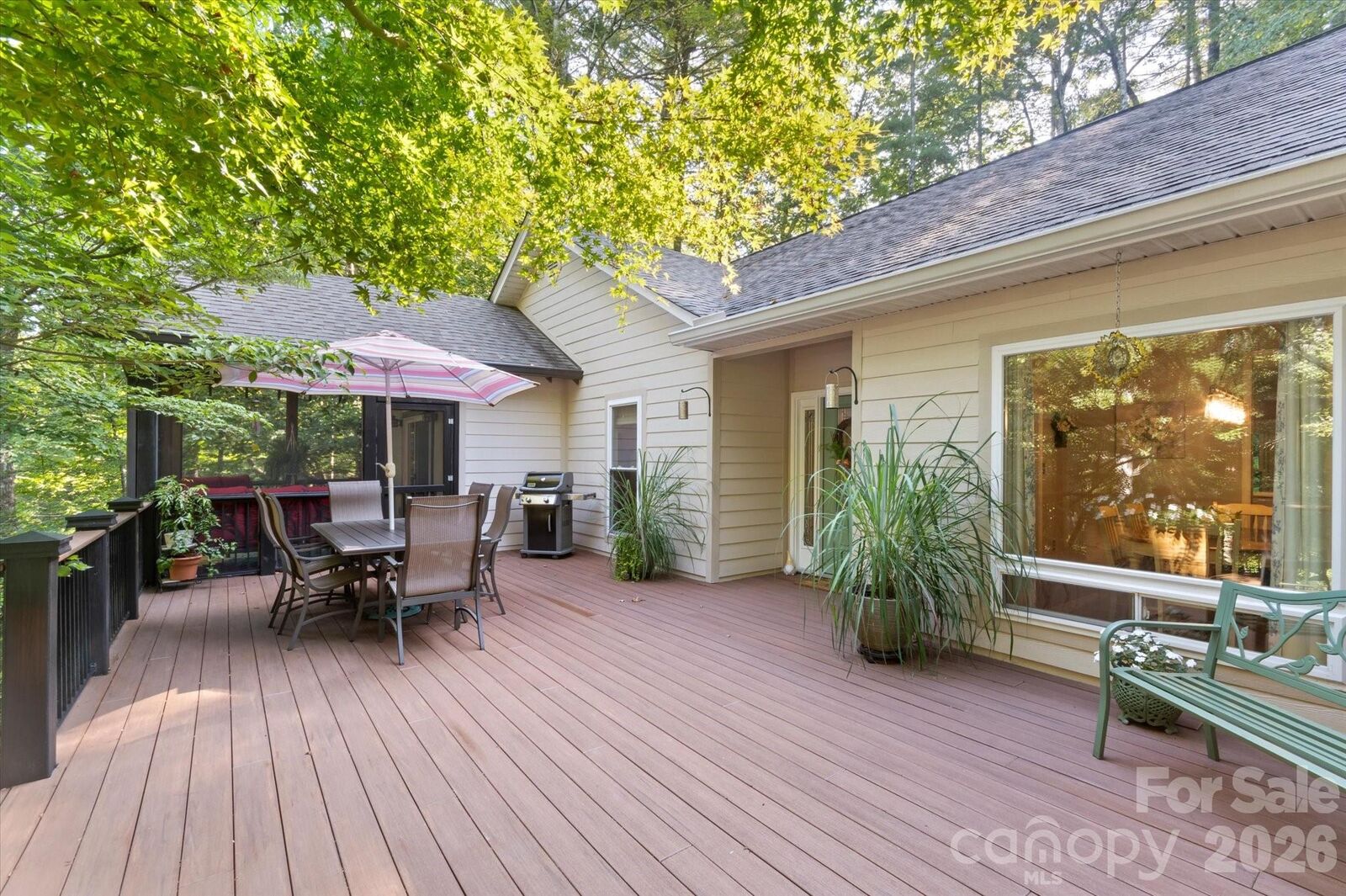 Property Photo: 300 Caroline Lane NC 28768