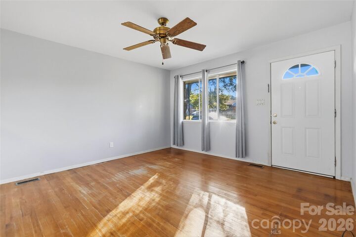 Property Photo: 4629 Monmouth Drive NC 28269