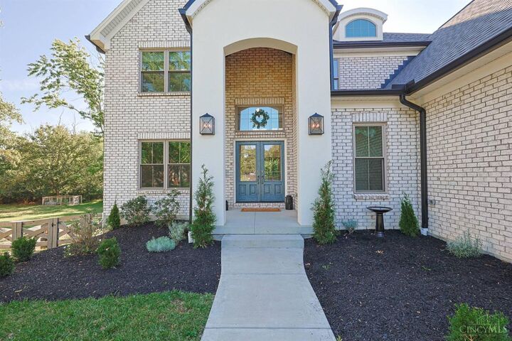 Property Photo: 9200 Village Green Drive OH 45242