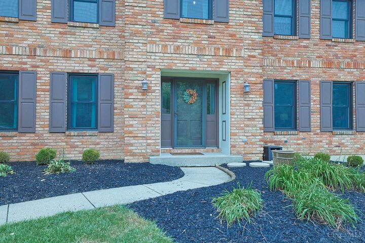 Property Photo: 6909 Windwood Drive OH 45241