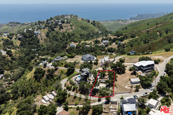 Property Photo: 27084 Old Chimney Rd CA 90265