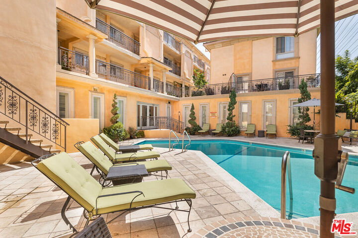 Property Photo:  1000 S Westgate Ave, Unit 312  CA 90049 