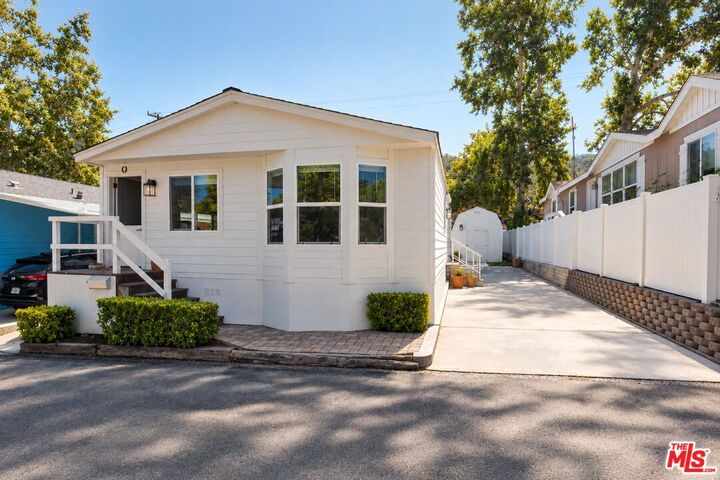 Property Photo:  30473 Mulholland Hwy, Unit Spc. 4  CA 91031 