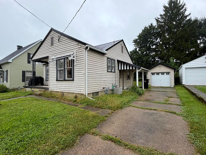 Property Photo: 915 Talley Avenue OH 43701