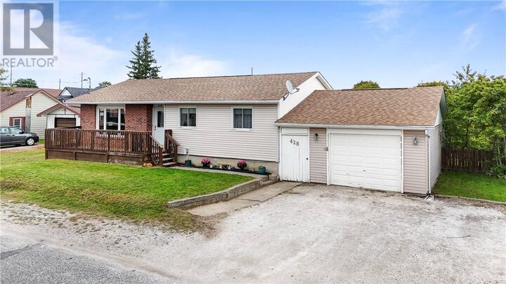 Property Photo:  428 Wood Street  ON P5E 1M4 