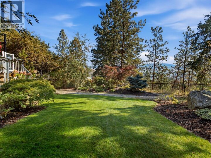 Property Photo:  764 Cassiar Place  BC V1V 1M6 
