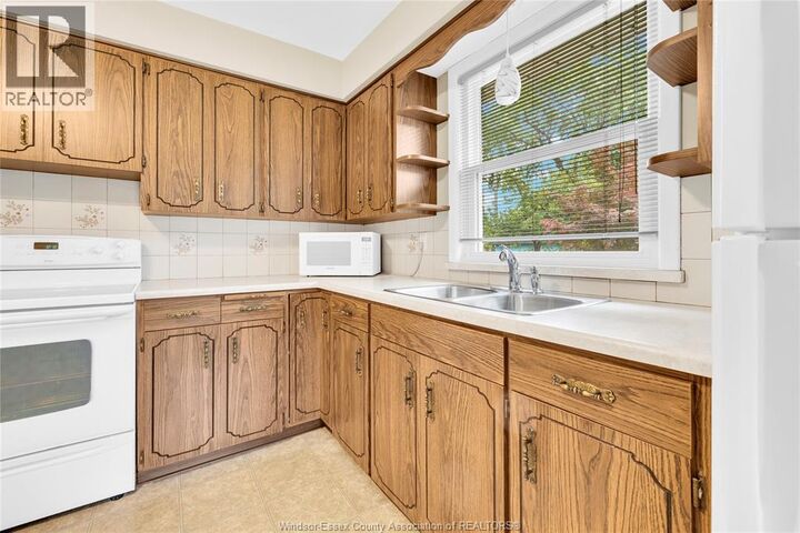 Property Photo:  1144 Virginia Avenue  ON N8S 2Y9 