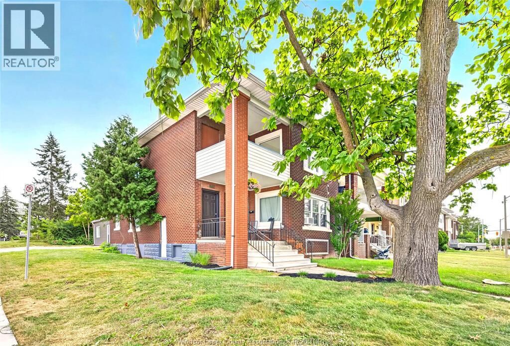 Property Photo: 597-599 Giles Boulevard East ON N9A 4E1