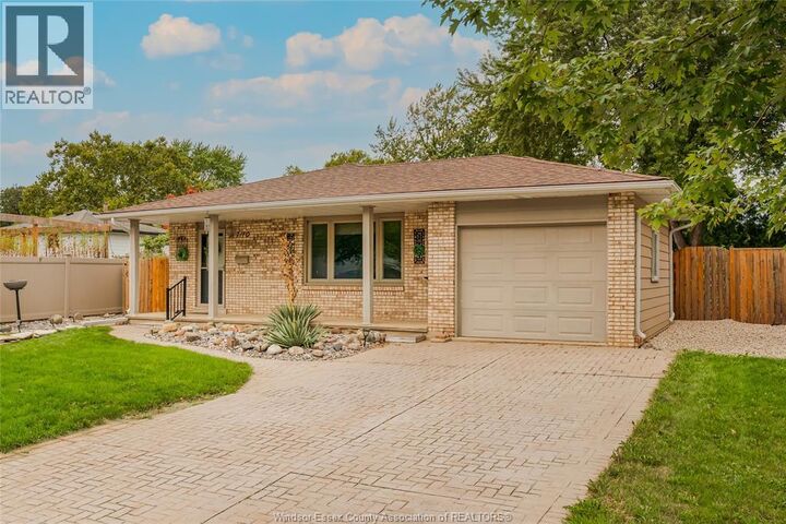 Property Photo: 7110 Isabelle Court ON N8S 4J7