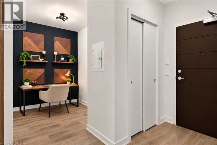 Property Photo:  212 King William Street 812  ON L8N 1B5 