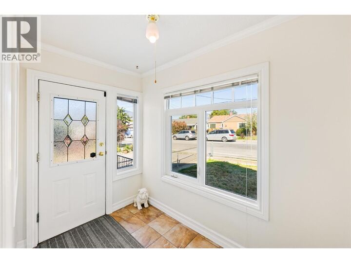 Property Photo:  584 Edna Avenue  BC V2A 2M2 