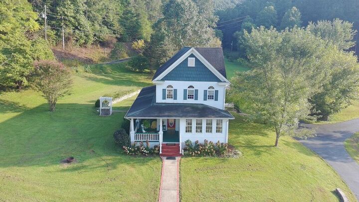 Property Photo: 116 Daylilly Drive KY 41232