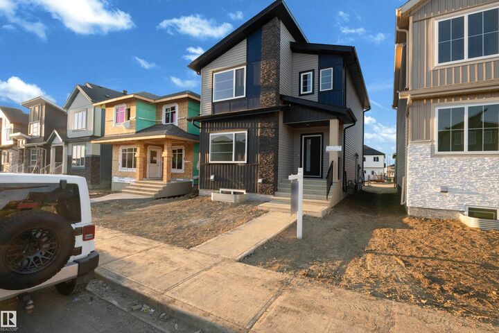 Property Photo:  16 Westwyck Link  AB T7X 4E9 