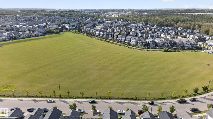 Property Photo: 325 Hawks Ridge Boulevard NW AB T5S 0M4