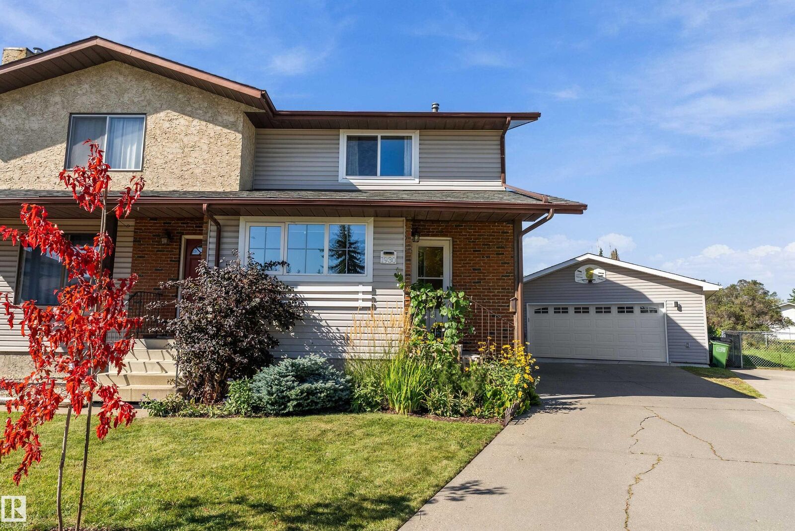 Property Photo: 1930 104 Street NW AB T6J 5A7