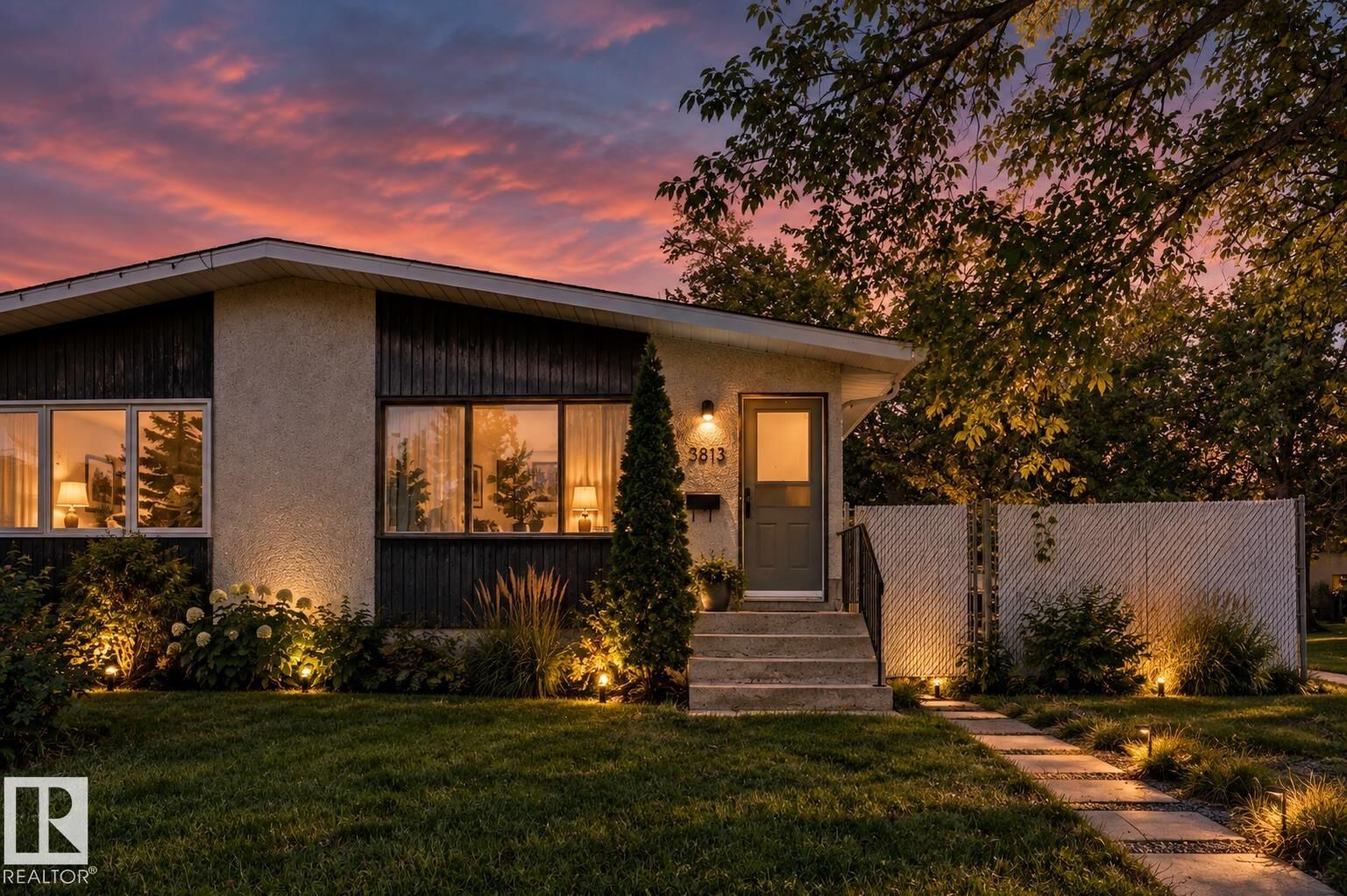 Property Photo:  3813 134 Avenue NW  AB T5A 3J7 