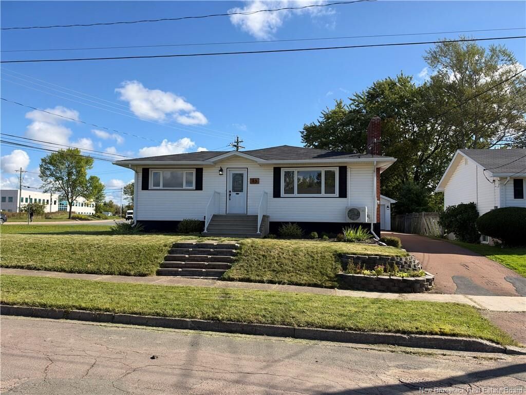Property Photo:  85 Ninth Street  NB E1E 3E5 