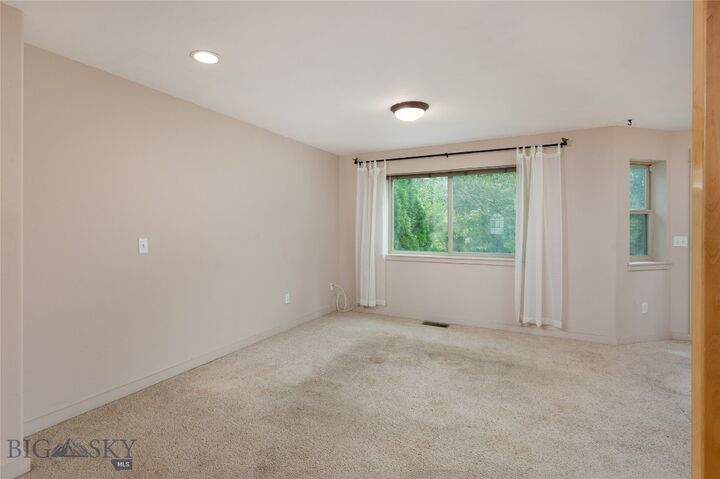 Property Photo: 760 Rogers Way C MT 59718