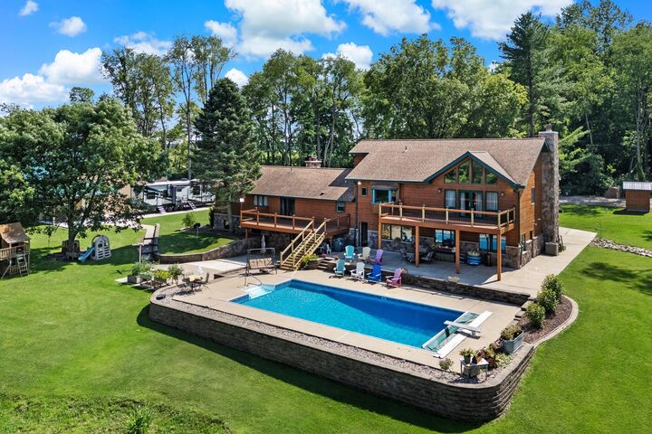 Property Photo: 3255 S Wozniak Road IN 46350