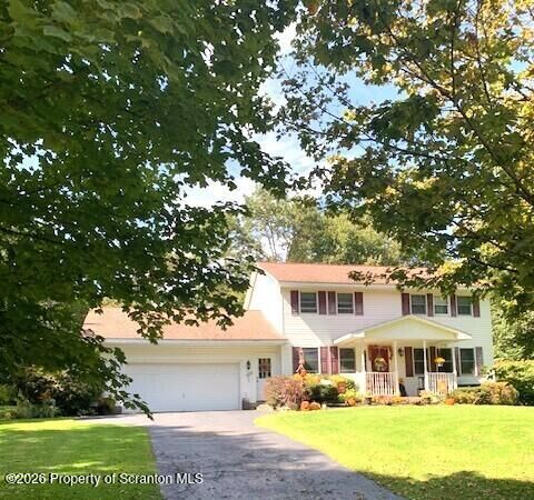 Property Photo:  655 Elkview Drive  PA 18421 