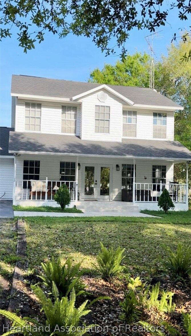 Property Photo: 11200 S Jefferson Avenue FL 33852