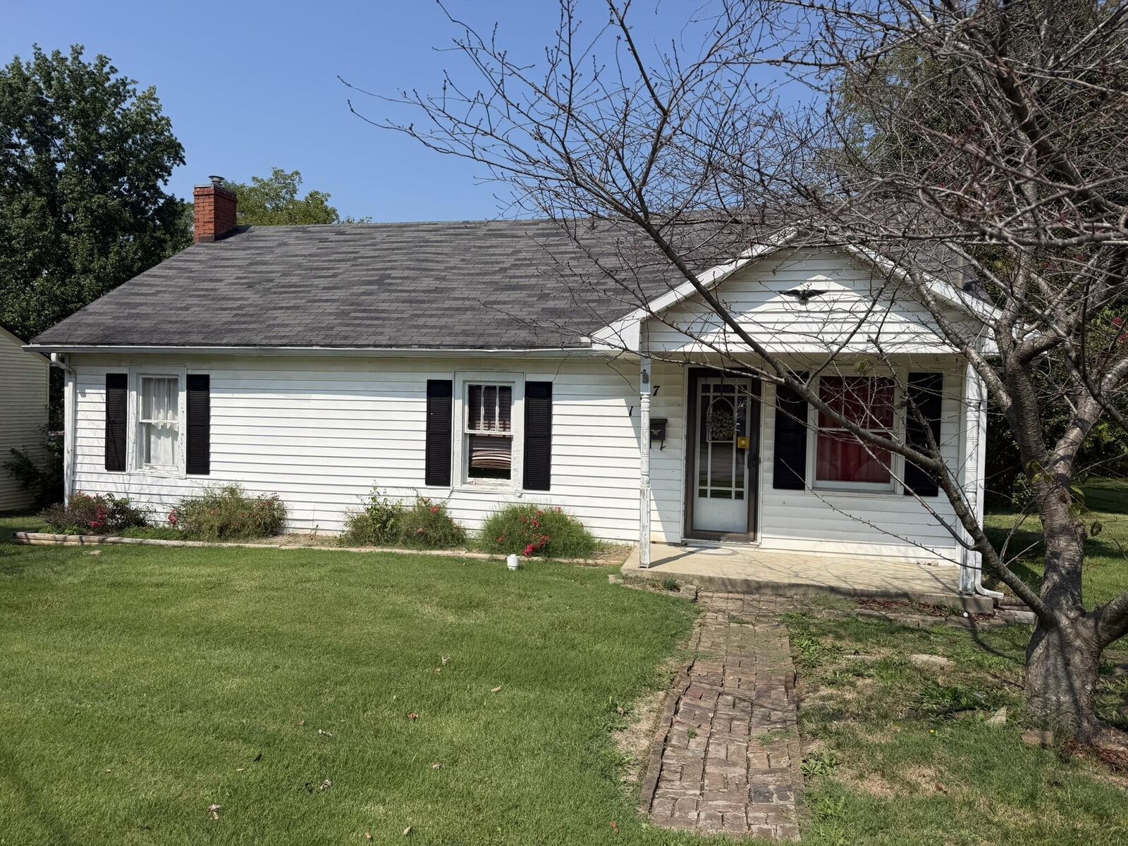 Property Photo: 127 Center Street KY 40342