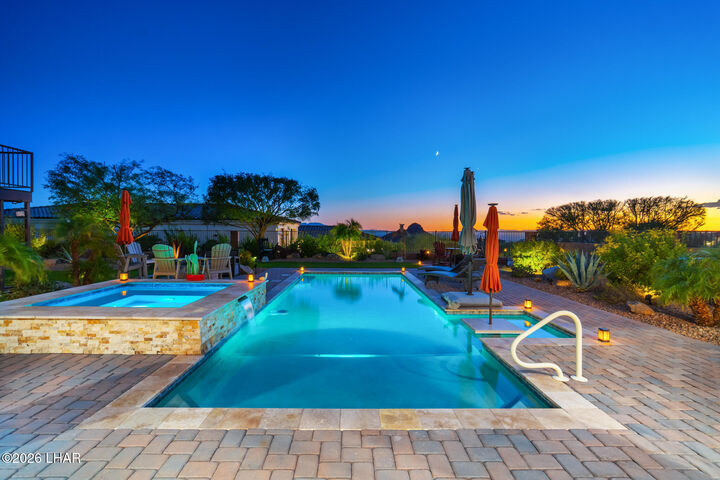 Property Photo:  4001 Avienda Del Sol  AZ 86406 