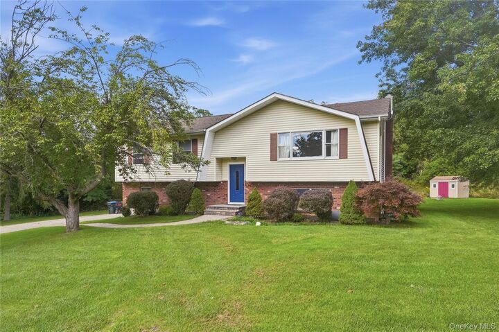 Property Photo:  94 Booth Road  NY 10918 