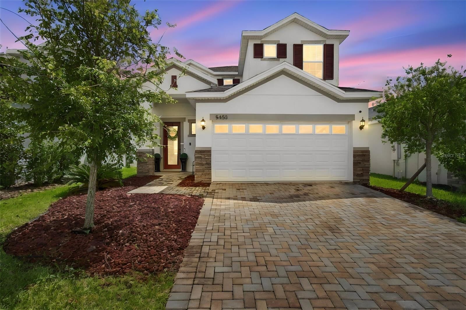 Property Photo: 5453 Del Coronado Drive FL 33572