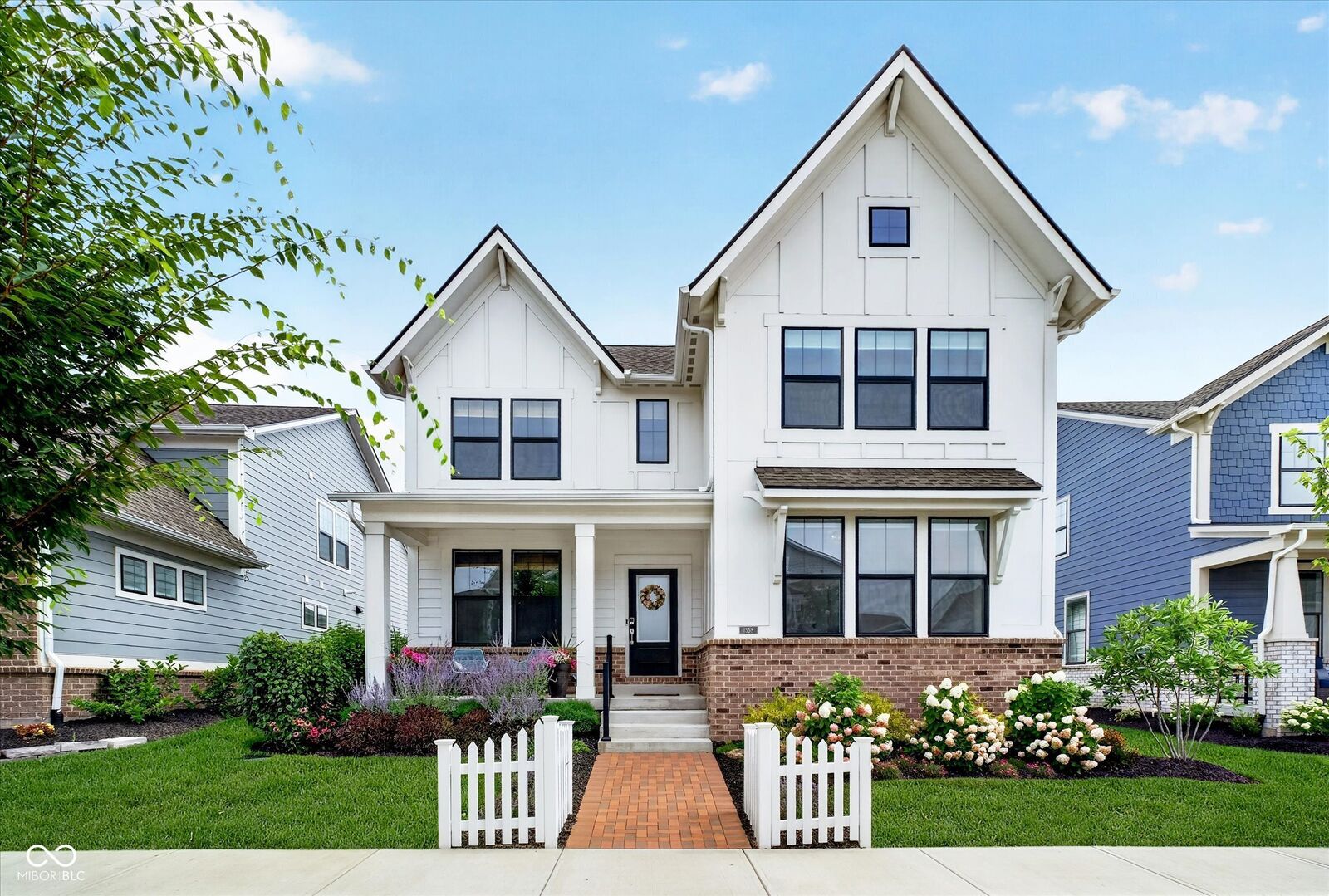 Property Photo: 1358 Chatham Hills Boulevard IN 46074
