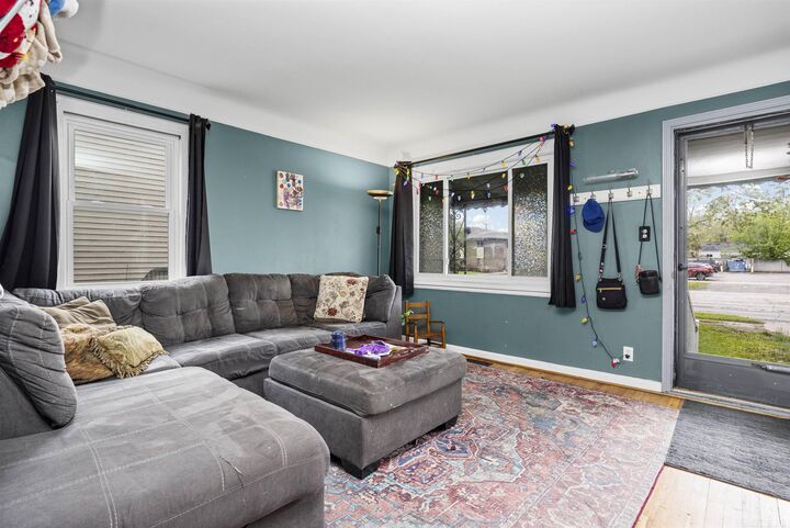 Property Photo: 2980 Greenfield Road MI 48072