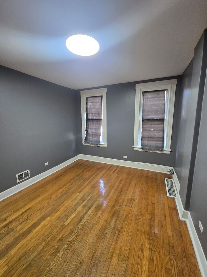 Property Photo:  11335 S Champlain Avenue 1  IL 60628 