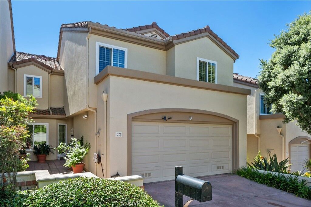 Property Photo:  22 Via Capri  CA 90275 