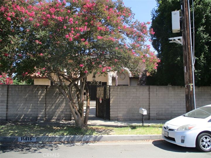 Property Photo: 16815 Parthenia CA 91343