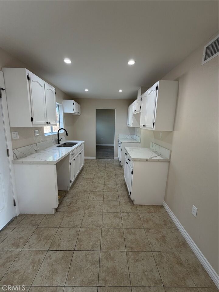 Property Photo:  364 W Rosewood Street  CA 92376 
