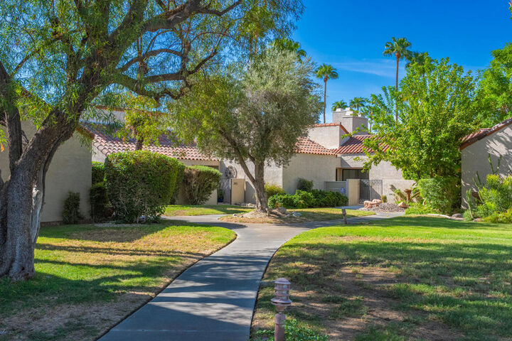 Property Photo:  344 Forest Hills Drive  CA 92270 