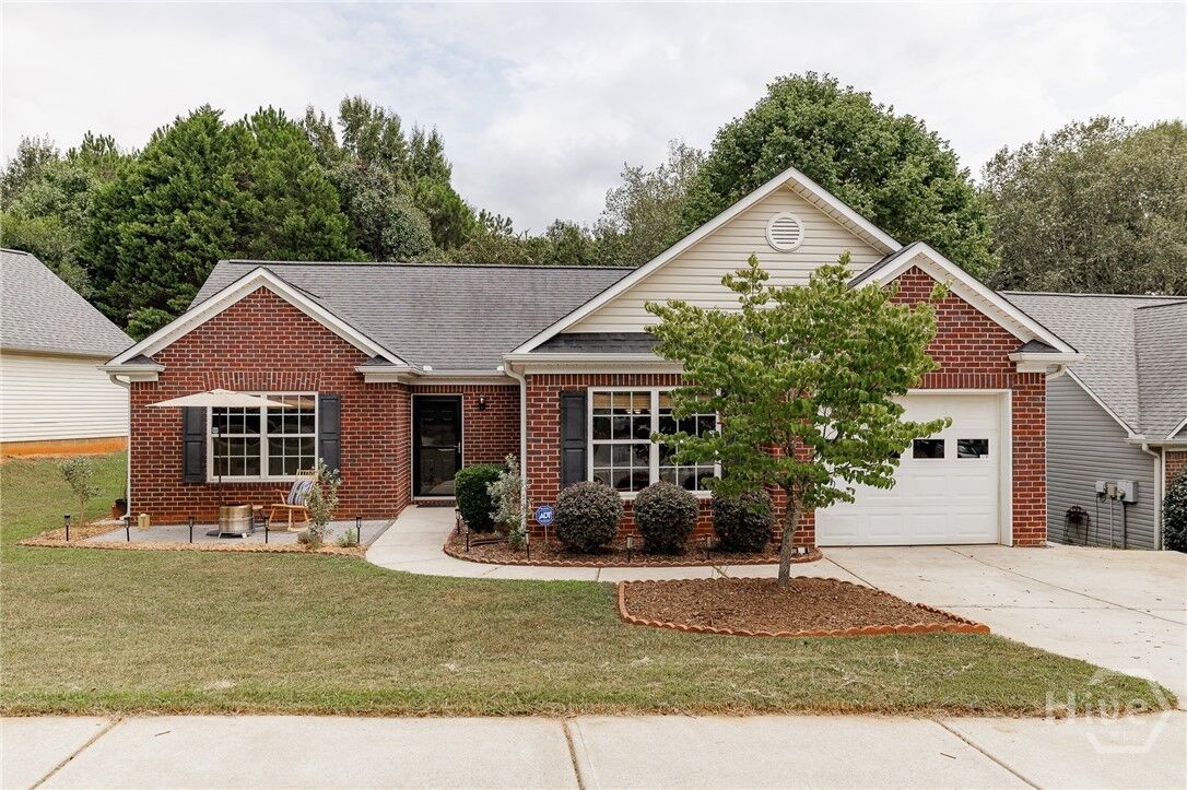 Property Photo:  315 Tall Pine Lane  GA 30605 