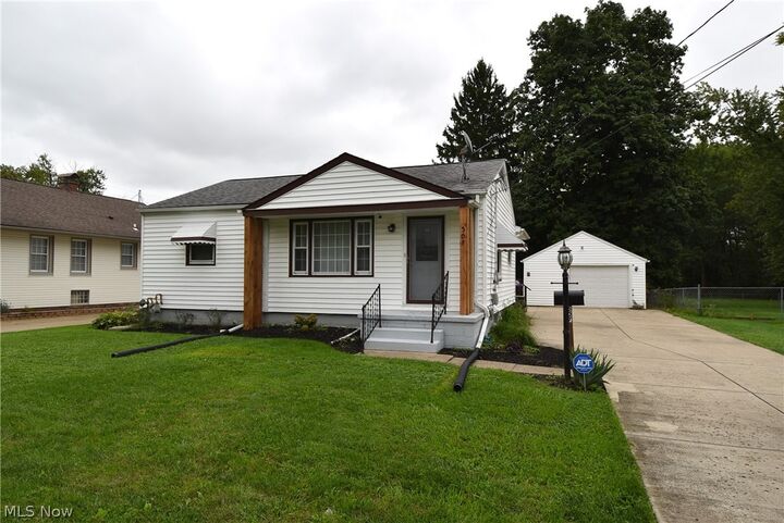 Property Photo:  507 S Canal Street  OH 44444 