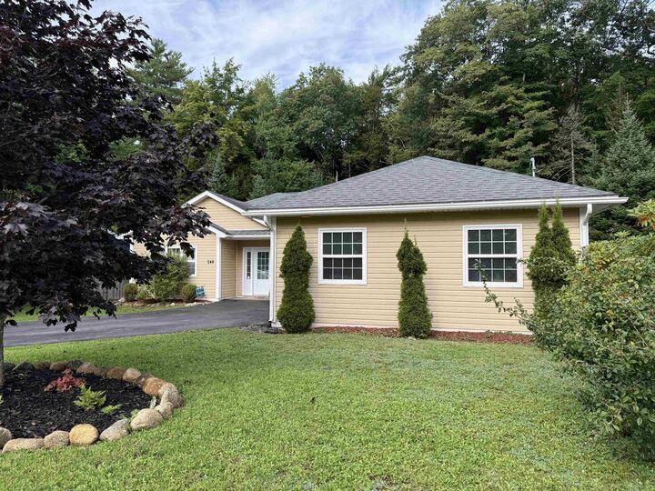 Property Photo:  240 Winburn Avenue  NS B4V 9A4 
