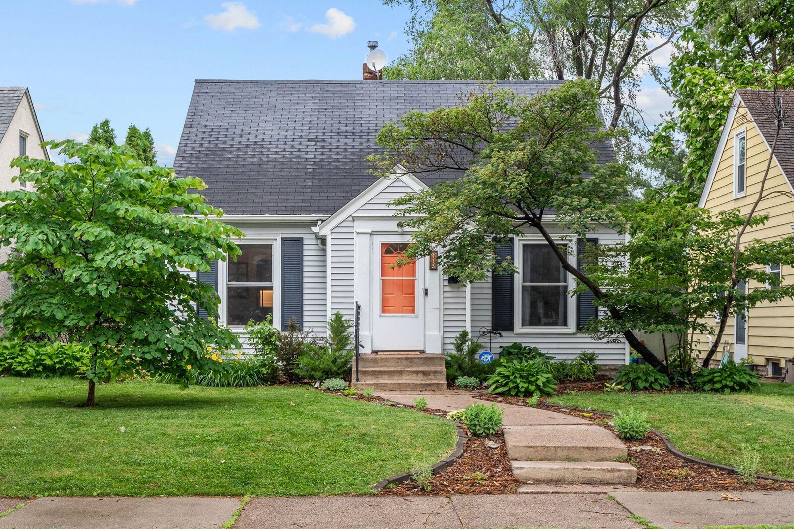 Property Photo:  1133 California Avenue W  MN 55108 