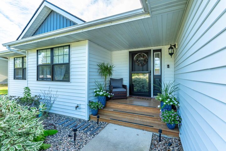 Property Photo:  1105 Madisson Street  MN 56308 
