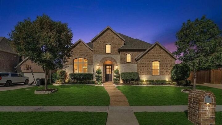 Property Photo:  900 Blue Ridge Drive  TX 75078 