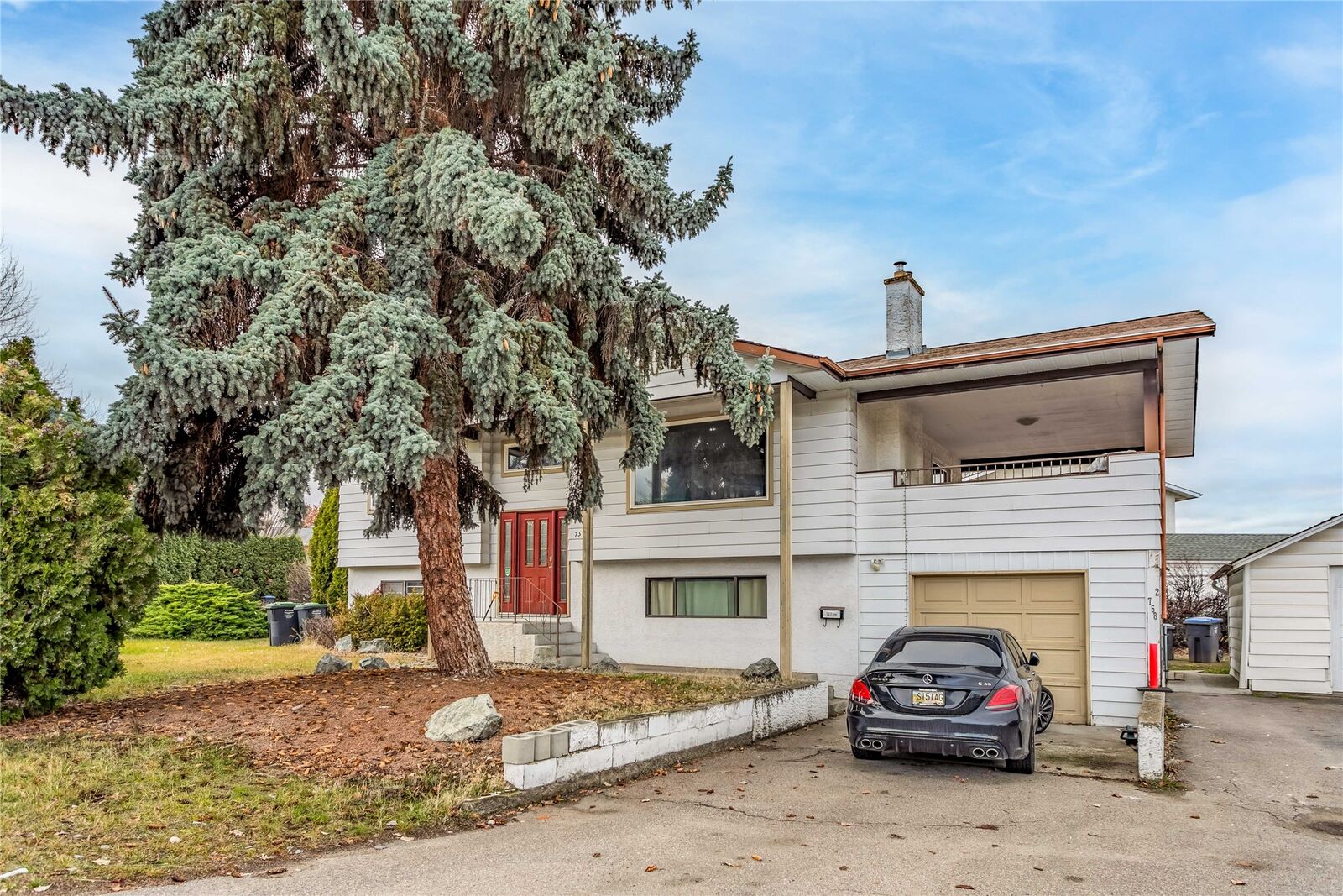 Property Photo: 758 Josselyn Court BC V1X 6A4