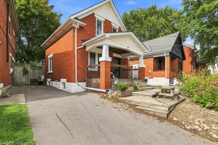 Property Photo: 40 Guelph Street ON N2H 5W8