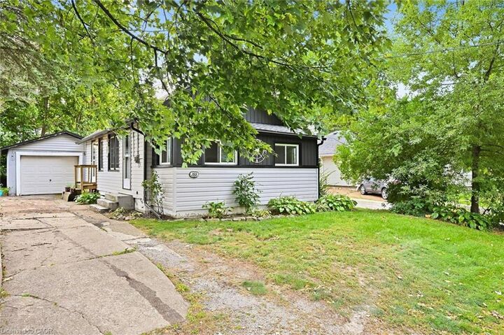 Property Photo:  288 Oxford Avenue  ON L0S 1B0 