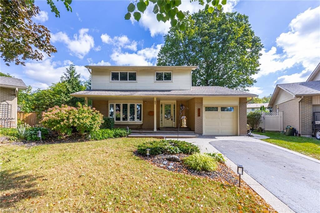 Property Photo:  3148 Terraview Court  ON L7M 1E9 