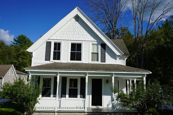 Property Photo: 726 Main St MA 01505