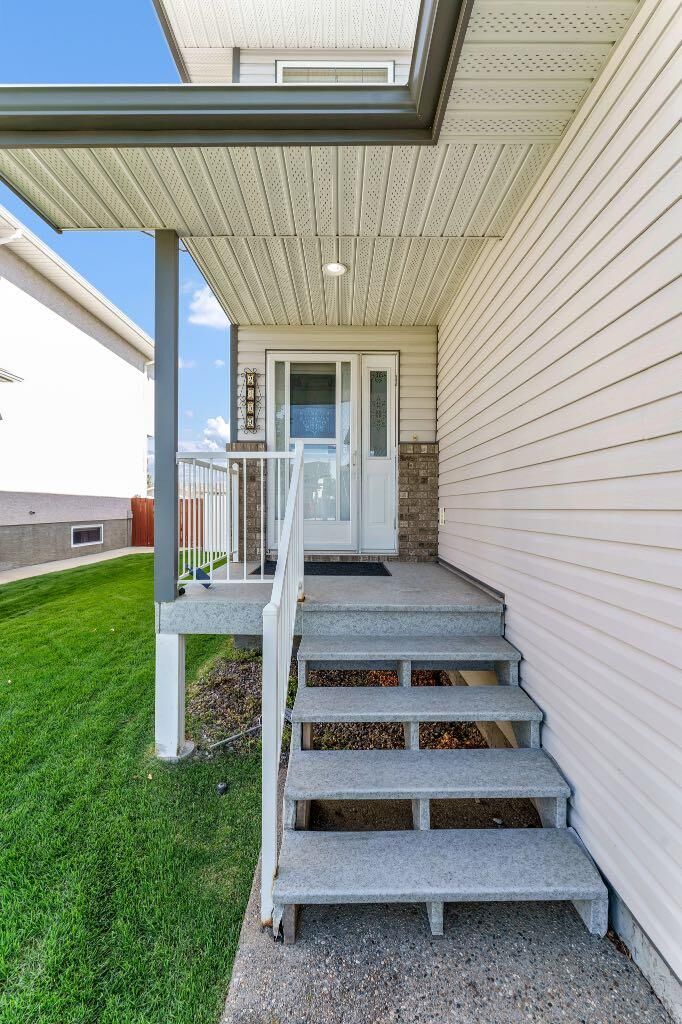 Property Photo: 2459 7 Avenue NE AB T1C 1Y5