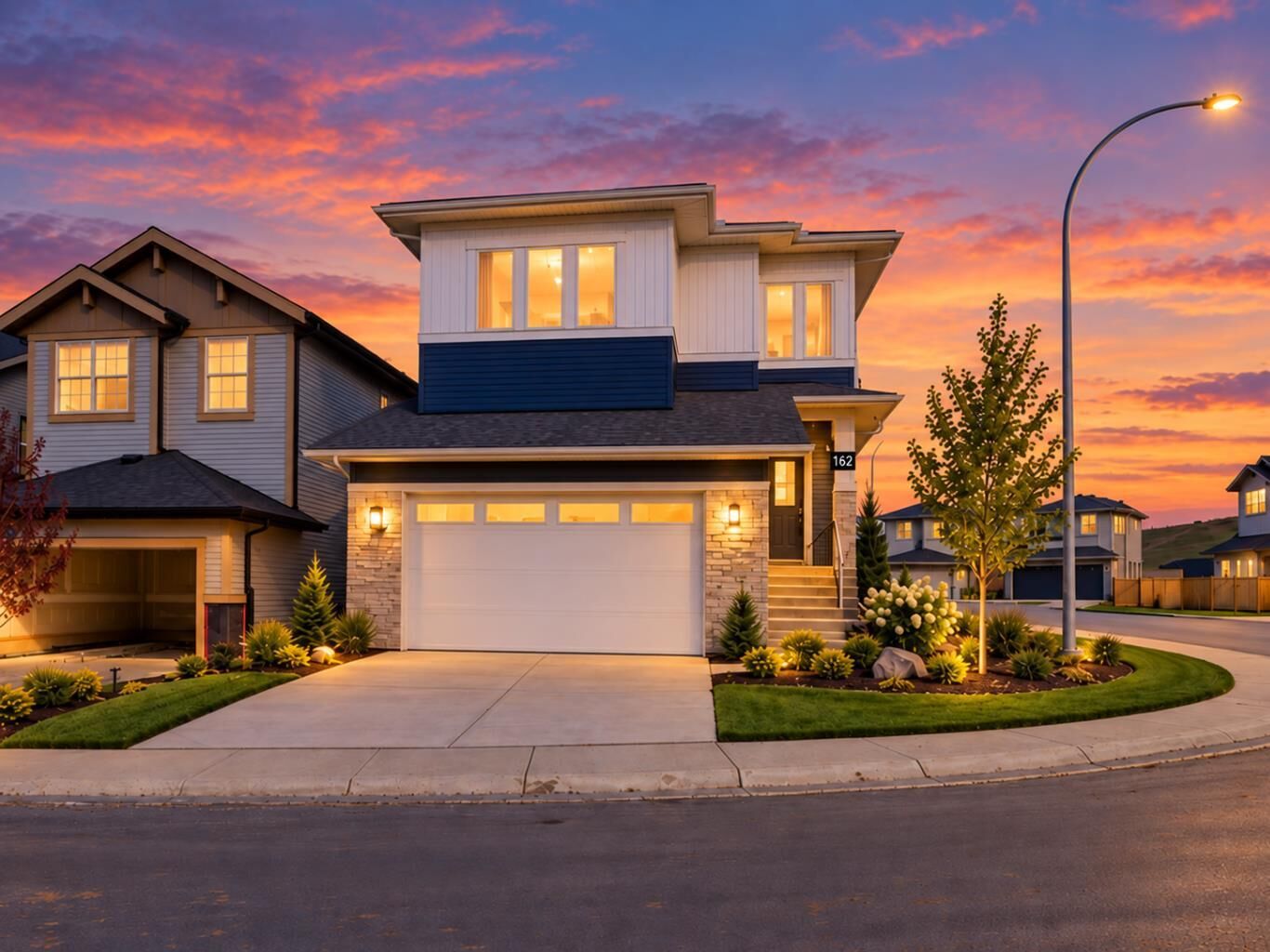 Property Photo:  162 Heritage Court  AB T4C 2N5 