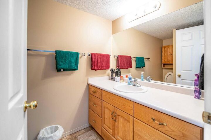 Property Photo:  848 4 Avenue 307  AB T9W 1V6 